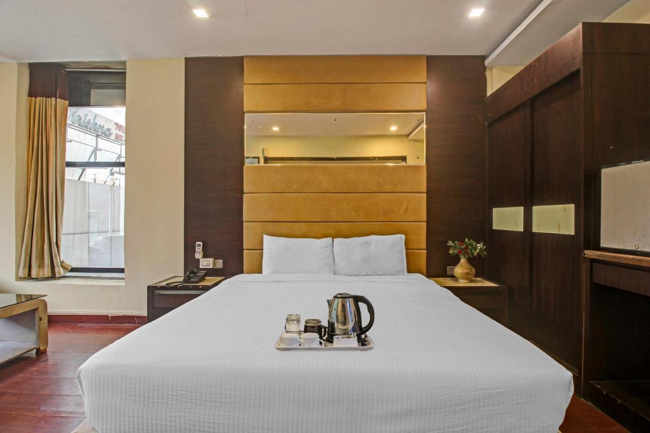 Oyo Townhouse 707 Grand Krishna Hyderabad Exterior foto