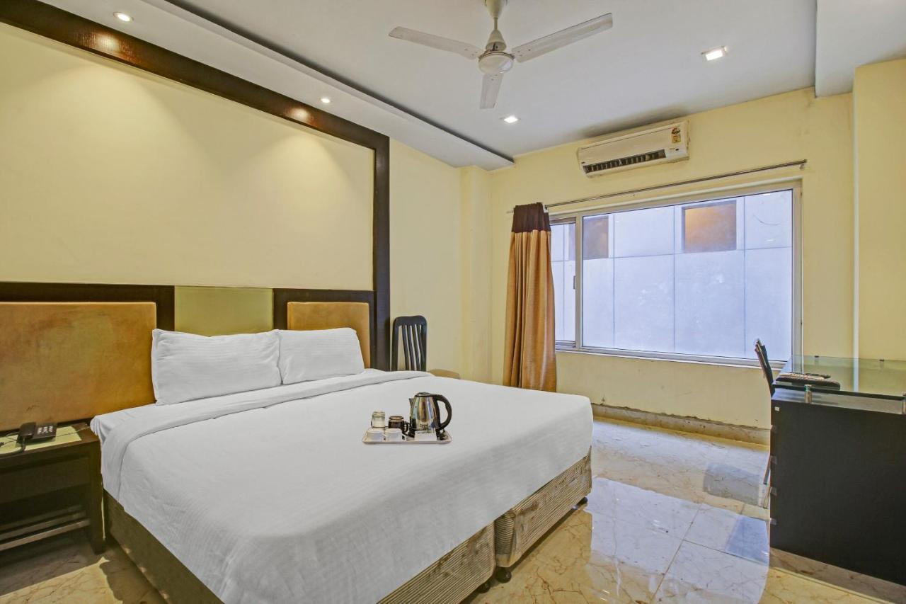 Oyo Townhouse 707 Grand Krishna Hyderabad Exterior foto