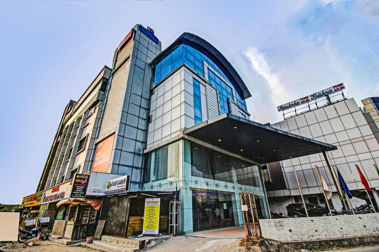 Oyo Townhouse 707 Grand Krishna Hyderabad Exterior foto