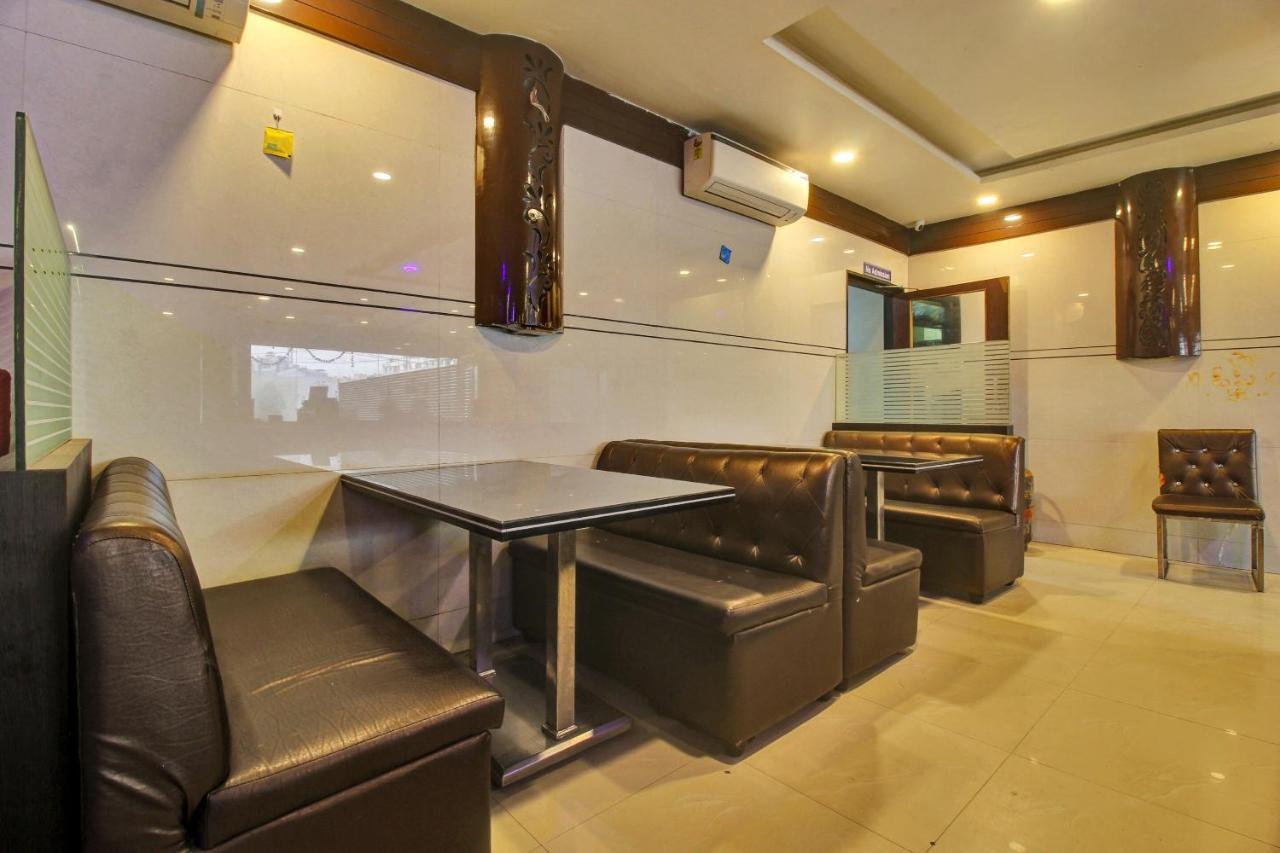 Oyo Townhouse 707 Grand Krishna Hyderabad Exterior foto