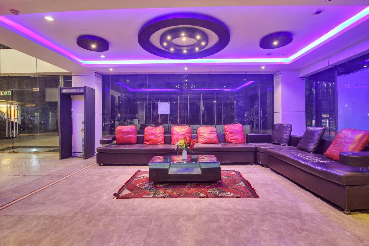Oyo Townhouse 707 Grand Krishna Hyderabad Exterior foto