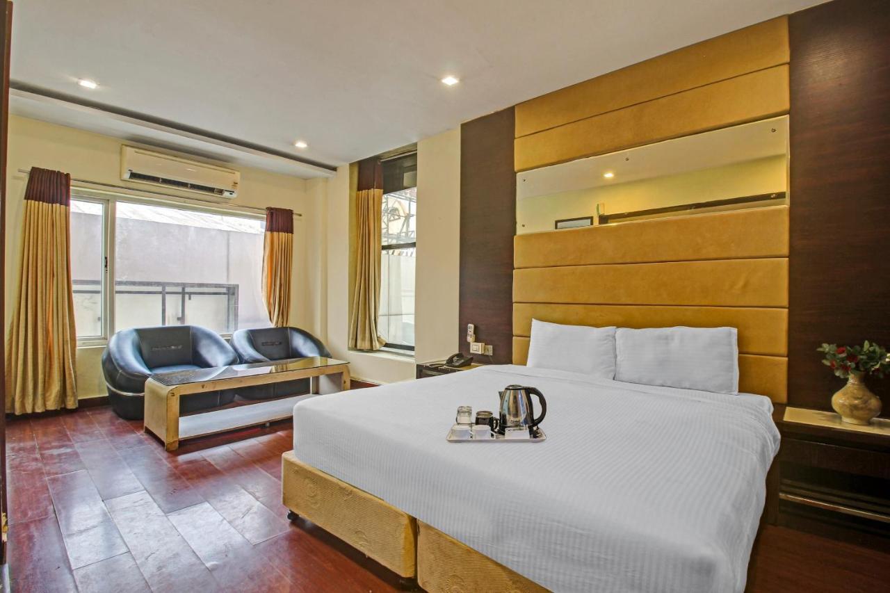 Oyo Townhouse 707 Grand Krishna Hyderabad Exterior foto