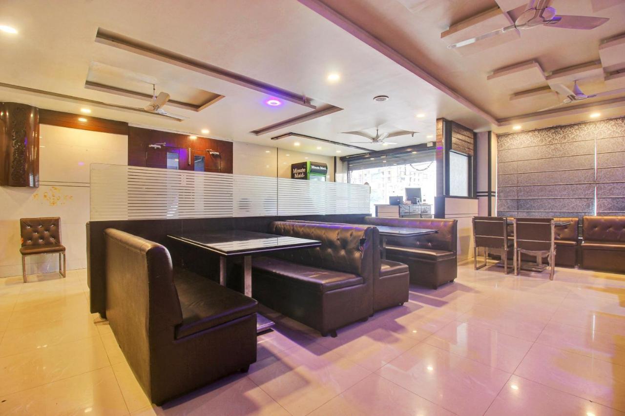 Oyo Townhouse 707 Grand Krishna Hyderabad Exterior foto