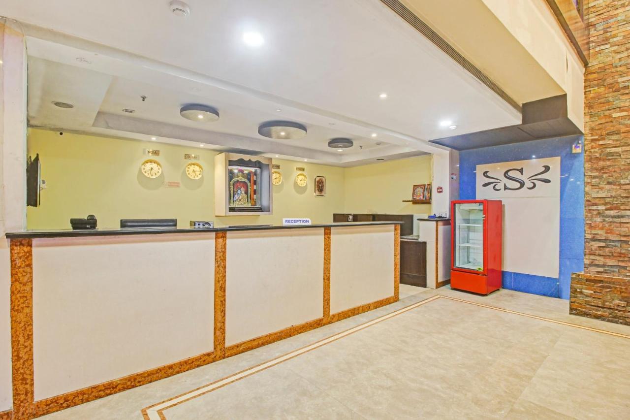Oyo Townhouse 707 Grand Krishna Hyderabad Exterior foto